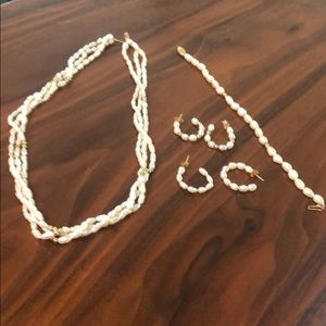 Baroque pearls  14k set